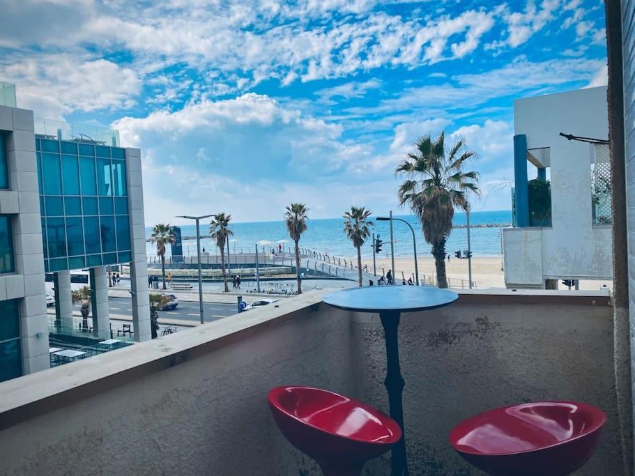 Entire Apartment Facing The Sea Tel Aviv-Jaffa Exterior foto